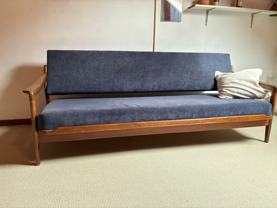 Zeldzame slaapbank van Louis van Teeffelen voor Wébé, ca. 1960 – Slaapbanken, Textile, Wood (photo 6 of 12)