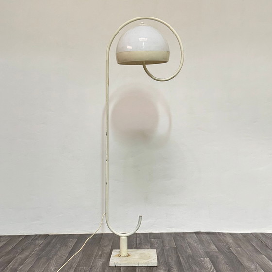 Image 1 of Harvey Guzzini Lampada da terra Space Age con base in marmo Design anni '70