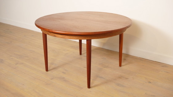 Image 1 of Table de salle à manger ronde vintage | extensible | teck | 130 - 240 cm