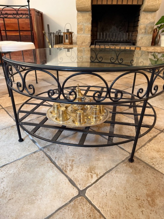 Image 1 of Tavolino da caffè in stile orientale con poltrone