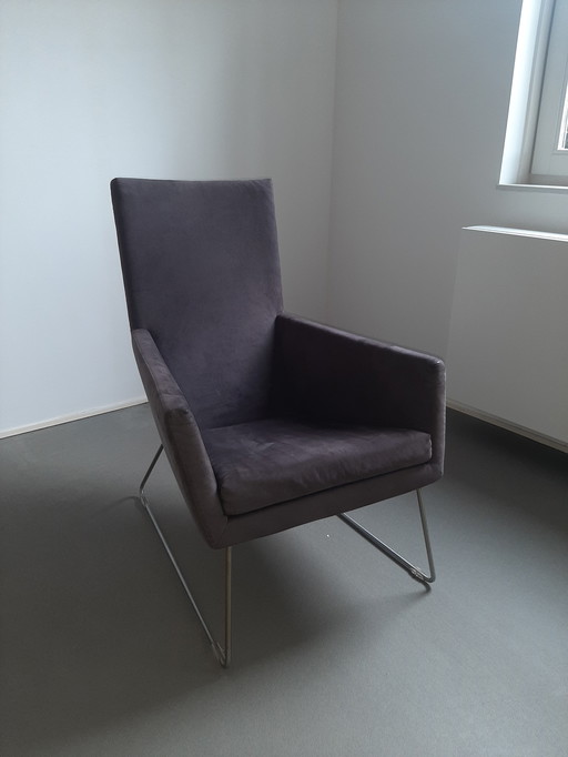 Design chair by Label Armchair Don.