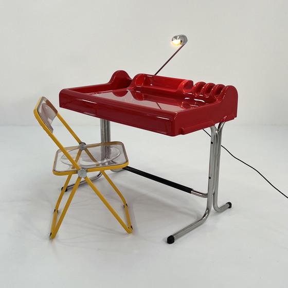 Image 1 of Bureau Orix rouge par Vittorio Parigi & Nani Prina pour Molteni, 1970S