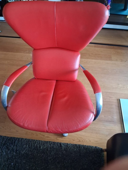 Leolux stoel met hocker