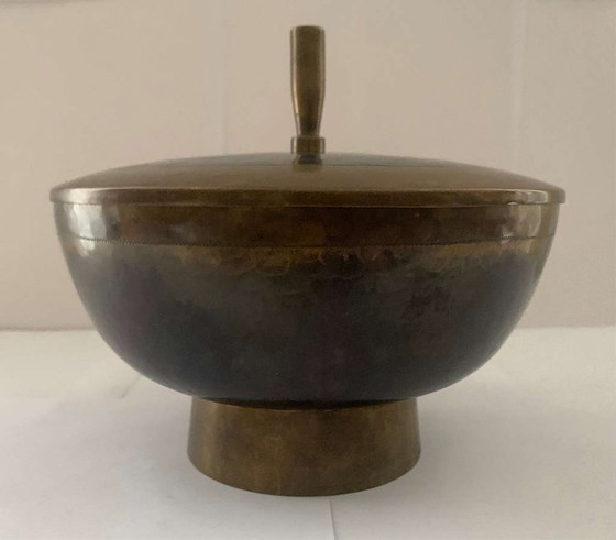 Image 1 of Scatola con coperchio Bonbonniere di Hans Przyrembel, Marianne Brandt, Alfred Lipovec, Bauhaus, ottone