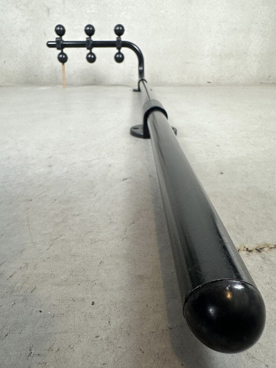 Design Giro Wall Coat Rack - Magis - 1978 – Plastic, Metal (photo 7 of 10)