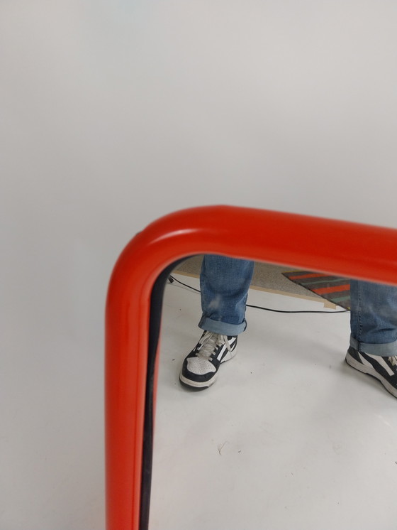 Image 1 of 1 specchio in metallo rosso anni '70 60 x 60 cm