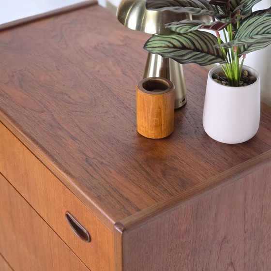 P. Westergaard Møbelfabrik, vintage 1960s Danish Chest of drawers, Wood, Brown, Scandinavian (photo 9 of 17)