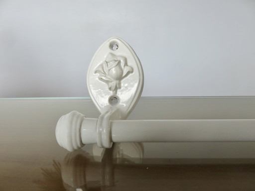 Antieke Art Deco wit geëmailleerde gietijzeren handdoekhouder, Frankrijk, jaren 1930