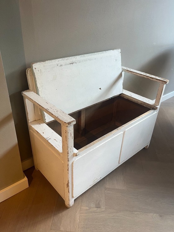 Image 1 of Vintage bench with storage space