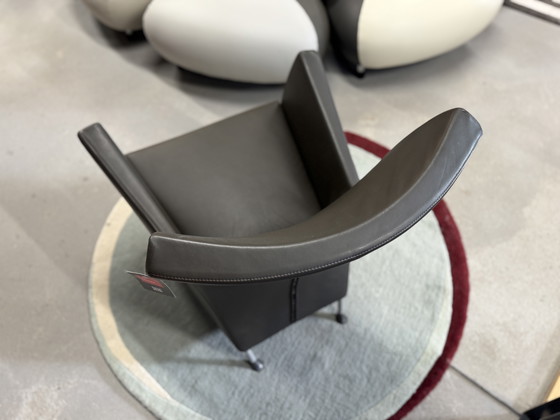 Image 1 of Afficher le modèle Montis Windy Armchair Brown Highland Leather