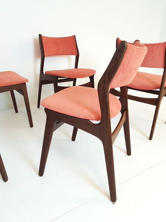 4 Danish Teak Wood Dining chairs Newly Upholstered – Polyester (photo 5 of 15)