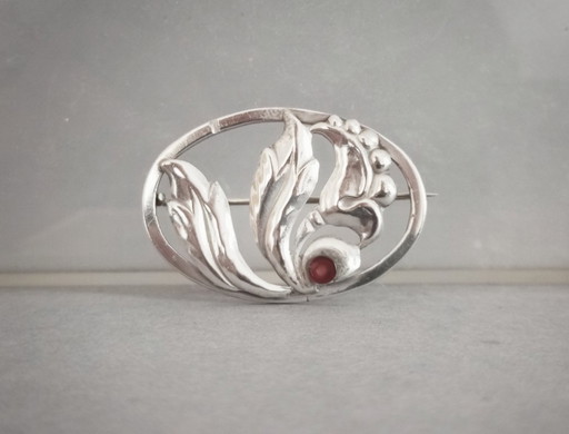 Bernhard Hertz Jugendstil-/Art-Deco-Silberbrosche mit rotem Achatstein, Kopenhagen, Dänemark, 1910