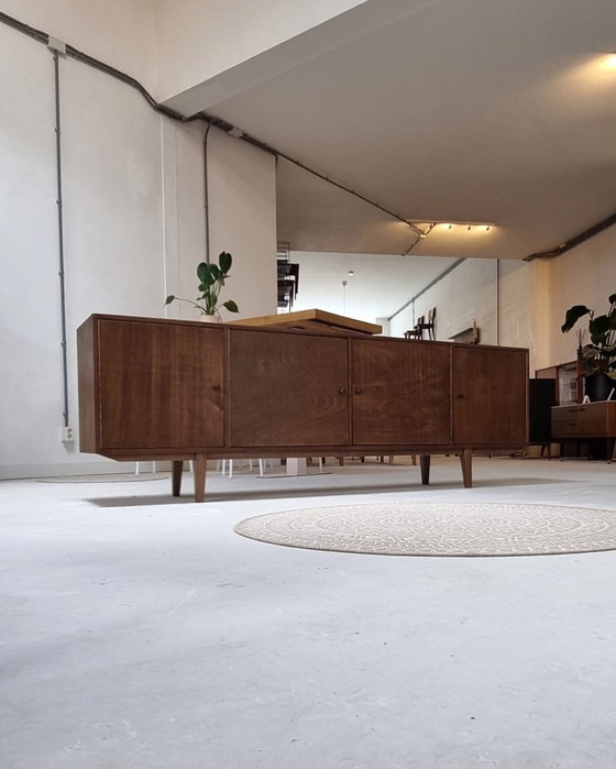 Image 1 of Aparador Lagerth