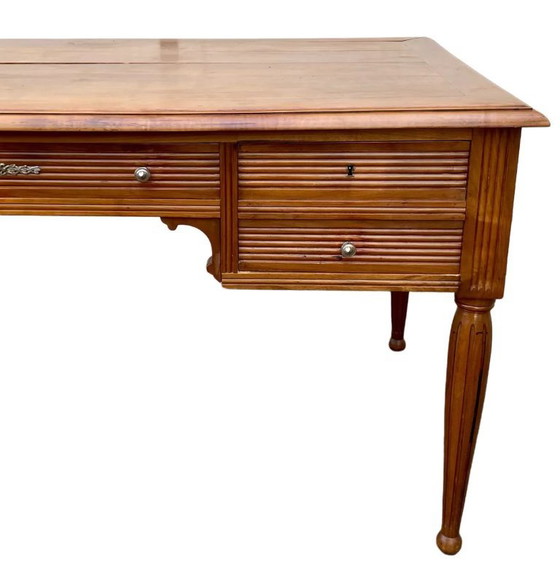 Image 1 of  Bureau plat DIRECTOIRE style Louis XVI