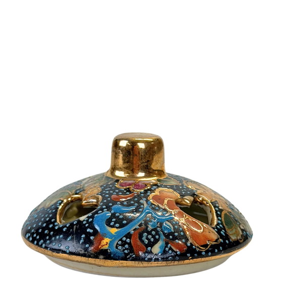 Chinese Satsuma-style Porcelain Koro with Geisha Decoration - circa – Decorative Objects, Gold (photo 3 of 10)