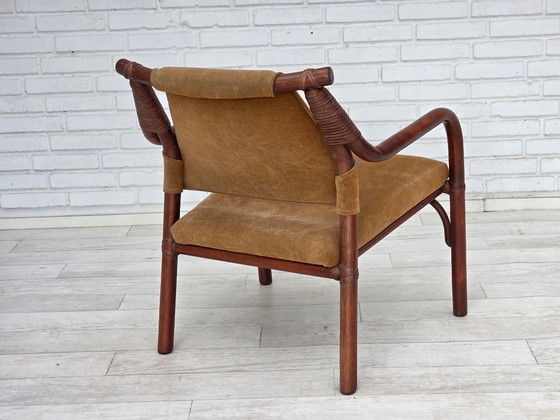 Image 1 of Ensemble de fauteuils de café danois des années 1970, en rotin et tissu nubuck.