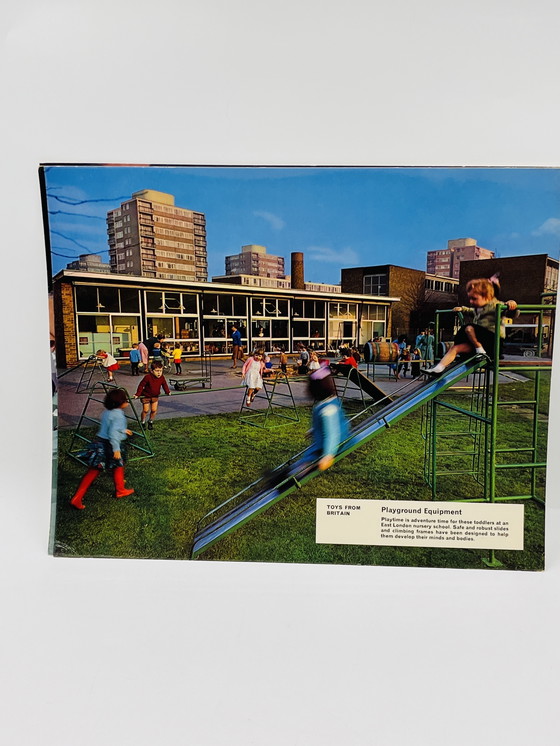 Image 1 of Set mit 8 Kartonfotos „Toys from Britain“