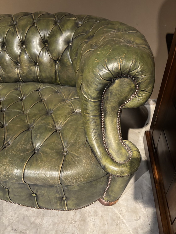 Image 1 of Canapé Chesterfield ancien et vintage