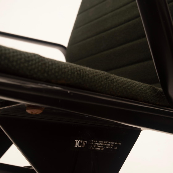 Charles & Ray Eames Zwart Aluminium Bureaustoel, eind 20e eeuw, voor ICF – Bureaustoelen, Metal, Modern (photo 11 of 20)
