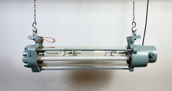 Image 1 of Lampada fluorescente industriale della Germania dell'Est di Leuchtenbau Wittenberg, anni '80