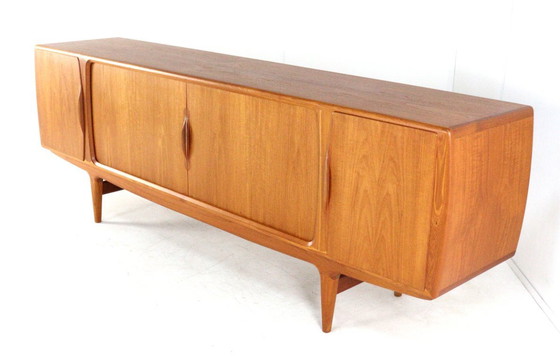 Image 1 of Johannes Andersen pour Uldum mobelfabrk buffet vintage