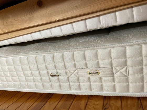 Image 1 of Letto in rovere massello intagliato risalente al 1920 circa, completo e in perfette condizioni