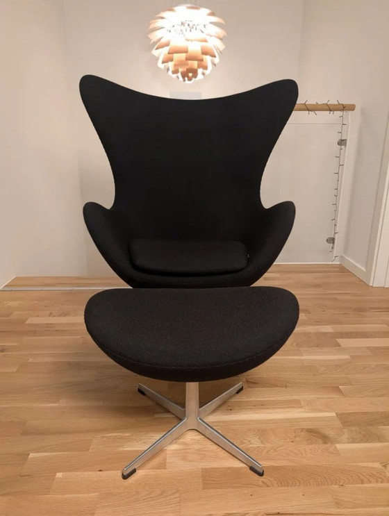 Image 1 of Arne Jacobsen Egg Chair with Ottoman