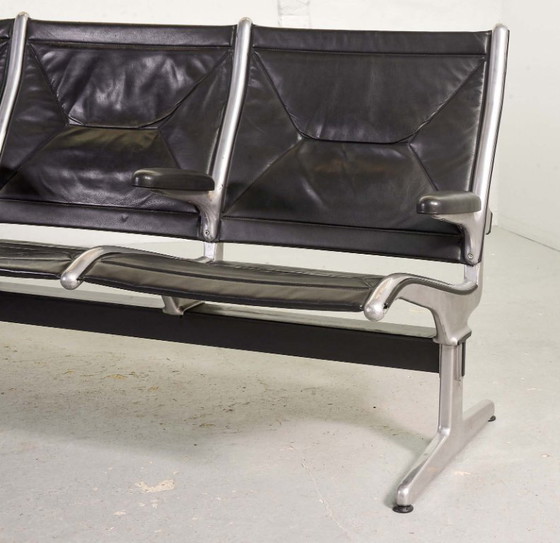 Image 1 of Midcentury-Design Charles Eames Black Leather Three-Seat Tandem Sling Airport Bench for Herman Miller. USA, 1960s.