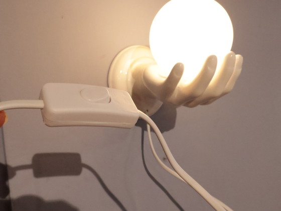 Image 1 of Lampada da parete vintage in porcellana per pallamano