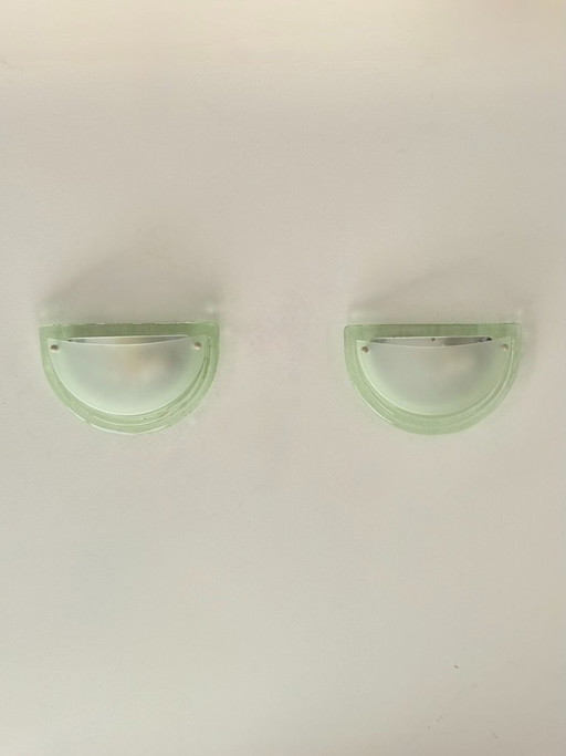 Par de apliques de pared vintage en cristal de Murano y cristal arenado, Italia, 1980. – wandlampen, Glass