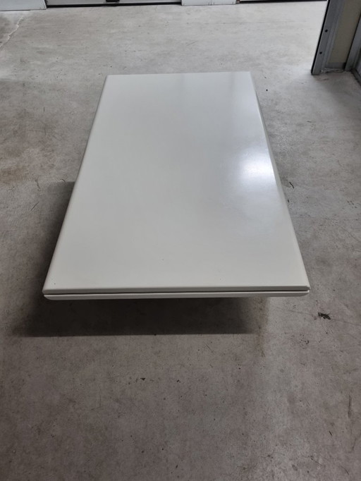 Coffee table Leolux Maya
