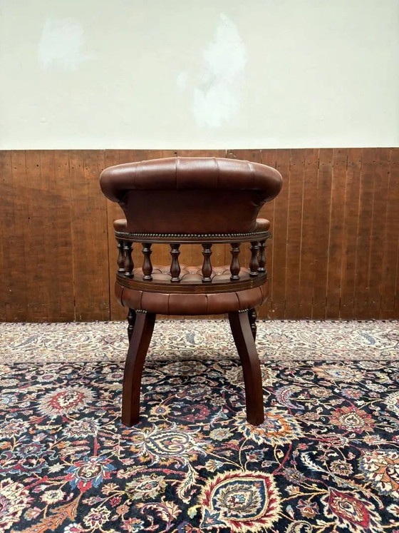 Classic English Chesterfield Chair, Office chairs, Leather (photo 4 of 8)