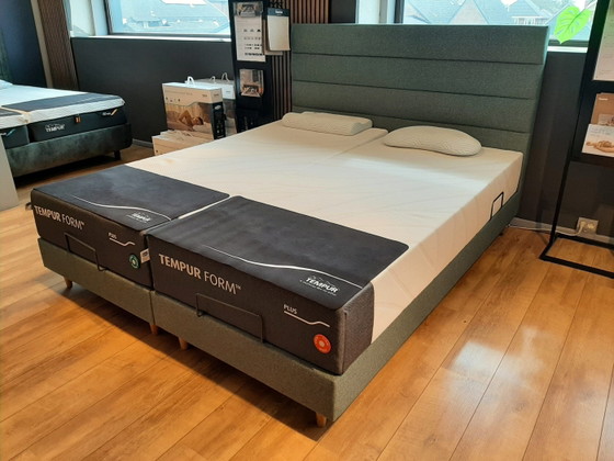 Form Adjustable - 180x210 – Tempur, Double beds, Plastic, Textile (photo 3 of 4)
