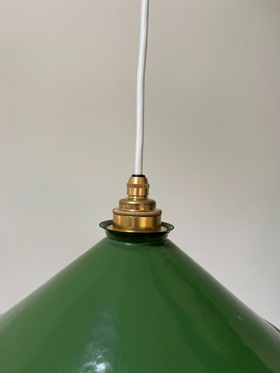 Image 1 of Set van twee groene, industriele vintage fabriekslampen met nieuwe bedrading 