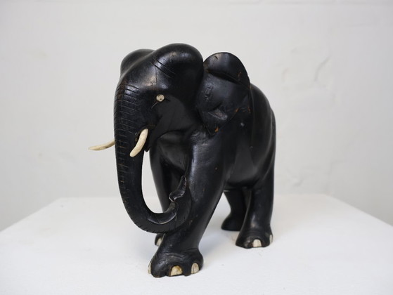 Piccolo elefante in ebano – Sculture, Wood (photo 2 of 5)