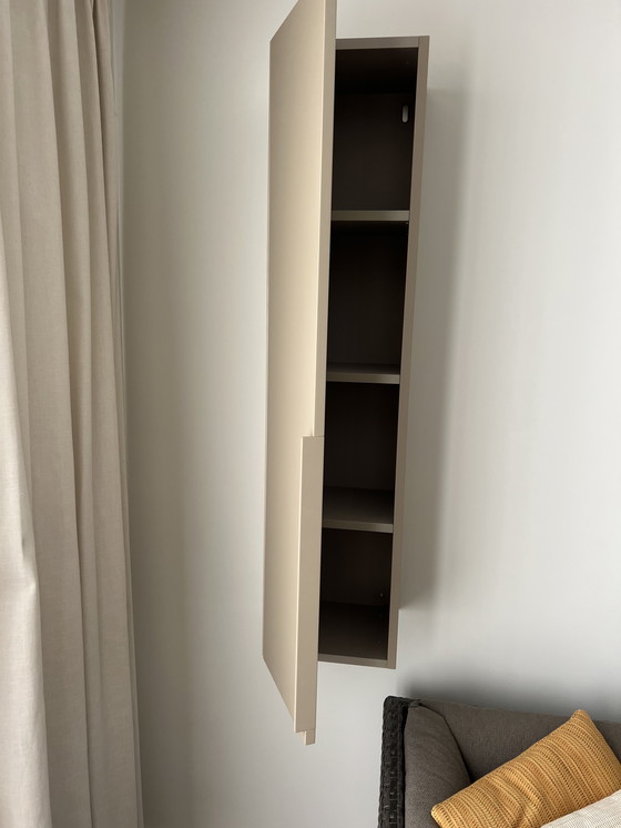 Image 1 of Armadio a muro di Cappellini