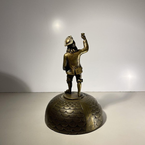 Desk Bell Figurine in Bronze with Acorn-Shaped Chimes, 19th Century – Table accessories, Brass (photo 12 of 16)