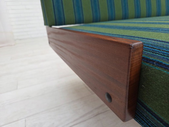 Image 1 of Daybed danese degli anni '70, mobili in lana, legno massiccio di teak, condizioni originali