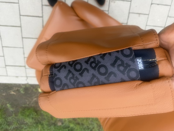 Wunderschöner Jori Yoga Relax in perfektem Zustand! Cognac Fuerte – Sessel, Leather (photo 14 of 15)