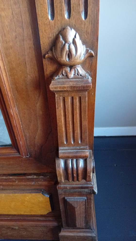 Antique oak with mahogany crested cabinet – Storage cabinet, Wood (photo 7 of 8)