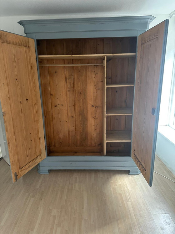 Image 1 of Oude grote hoge kast 