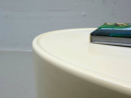 Image 1 of Table d'appoint de style Space Age par Emma Gismondi Schweinberger pour Artemide, années 1970