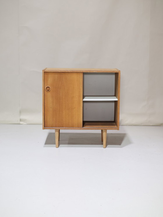 Image 1 of Armoire à portes coulissantes chêne vintage danois