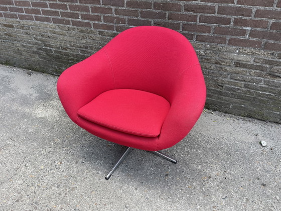 Image 1 of Fauteuil pivotant au design vintage, revêtement rouge, années 1970/1980