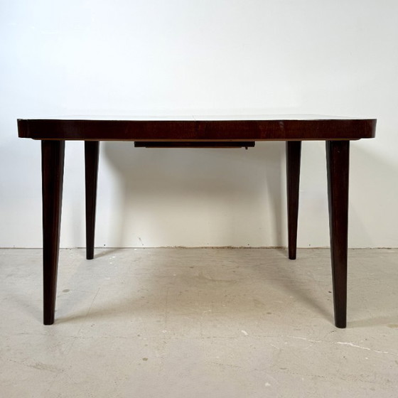 Image 1 of Halabala ausziehbarer Esstisch, Platte mit Schachbrettmuster