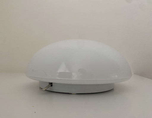 Applique murale/plafonnier vintage en verre opalin massif