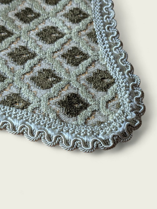 Vintage placemat in green and beige | 25 x 25 cm | Very good condition