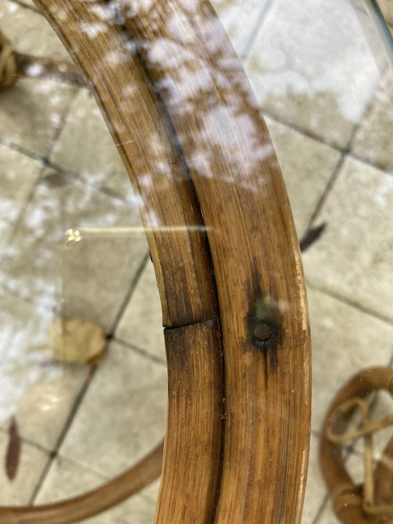 Image 1 of Pair of round coffee tables in rattan and glass, vintage 1960s