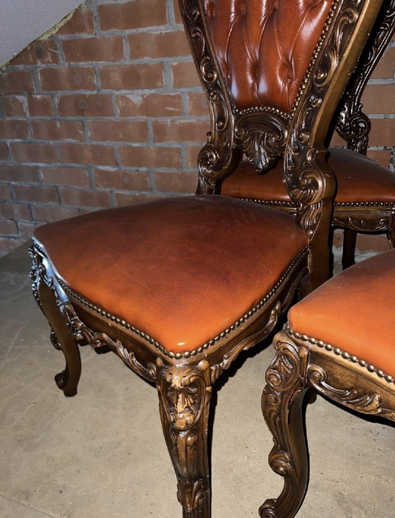 4 Sedie da pranzo barocche in pelle – Legno (photo 7 of 15)