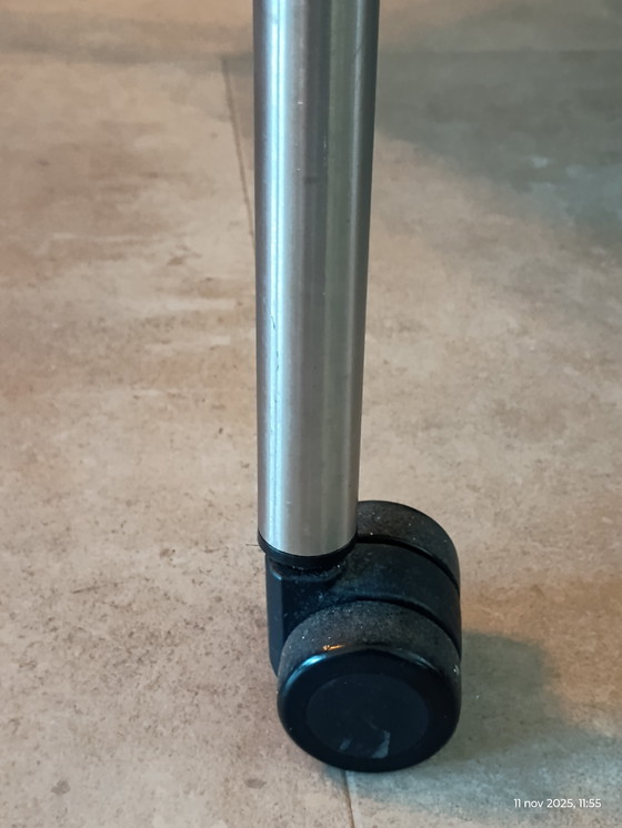 Image 1 of 4 x Esszimmerstuhl mit Wannenform